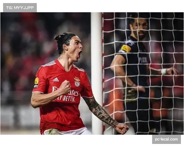 曼联客场0-2不敌纽卡，欧冠席位希望遭受重大打击